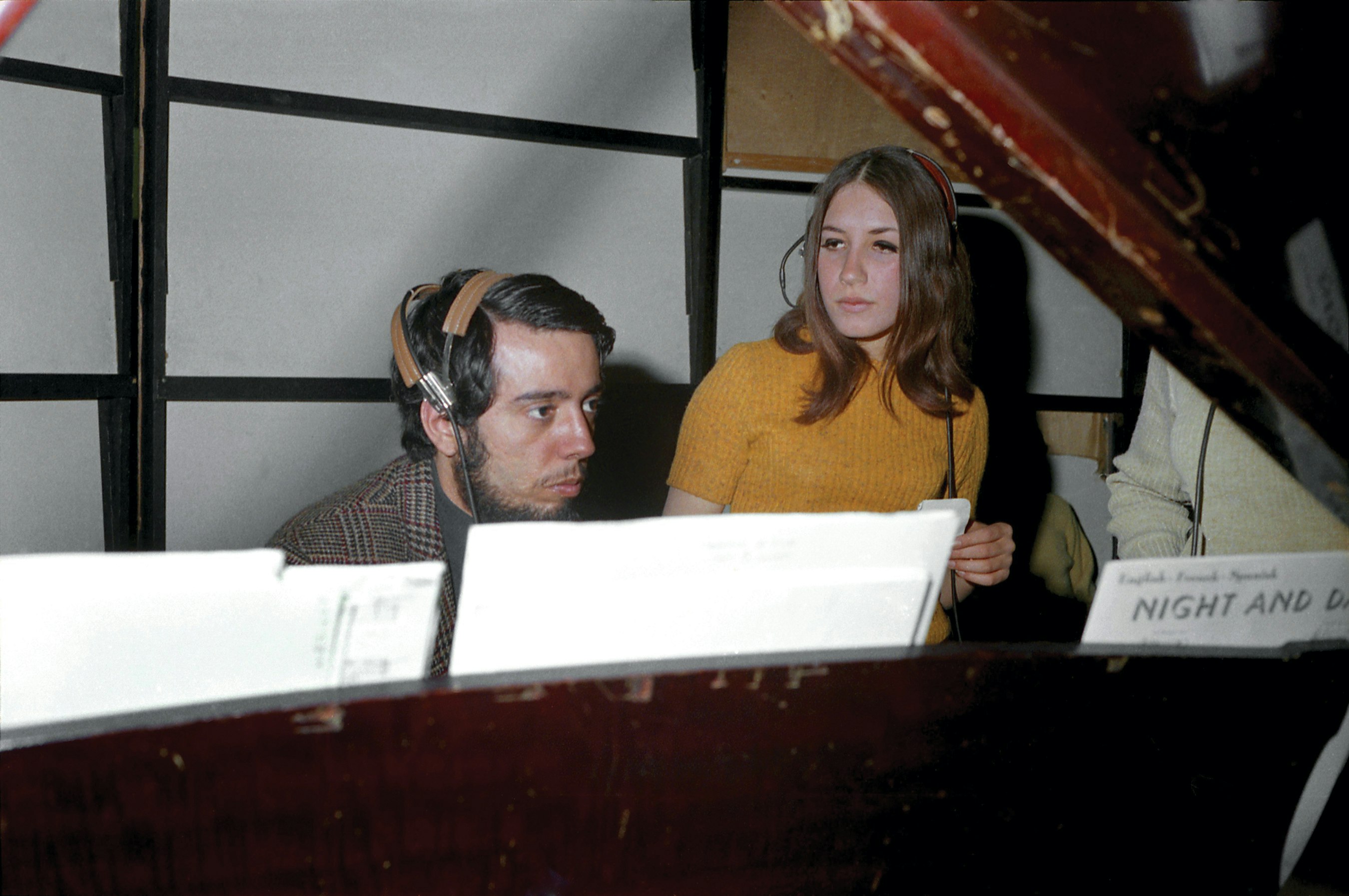 Sergio Mendes and Lani Hall during a Brasil ’66 recording session at United Western Recorders studios on March 3, 1967, in Los angeles, California. Photo by Jasper Dailey (Michael Ochs Archives/Getty Images).